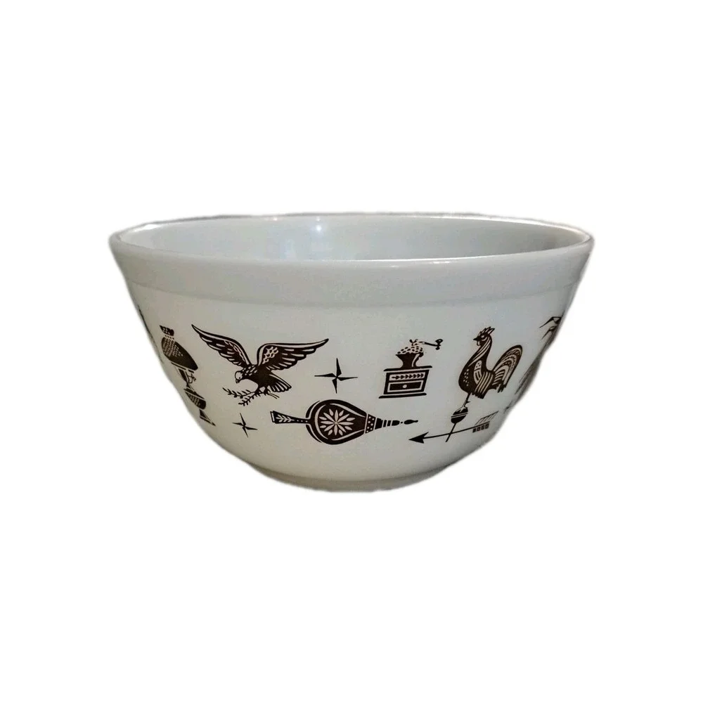 Pyrex Mixing Bowl 402 - 1 1/2 QT Americana White/Brown Early American‎ Ovenware